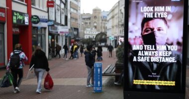 Csak akkor akarják feloldani a lockdownt, ha 1000 alá esik a napi fertőzöttek száma