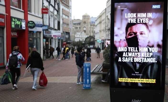 Csak akkor akarják feloldani a lockdownt, ha 1000 alá esik a napi fertőzöttek száma