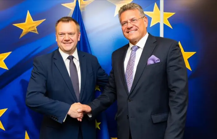 Fontos tárgyalások kezdődnek az EU és Nagy-Britannia közt - ami az angliai magyarok és sok más EU állampolgár számára is fontos lehet