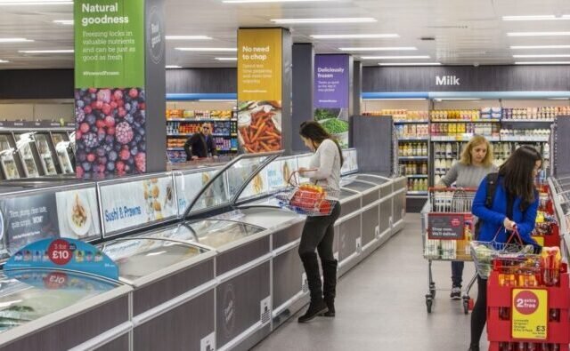 Az egyik legnagyobb szupermarket Nagy-Britanniában bejelentette, hogy fizetni fog a vásárlóknak a tolvajok lebuktatásáért  – kapaszkodjatok meg…