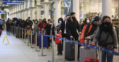 Koronavírus UK: Lehet, hogy csak nyolc ország szerepel majd az utazási „zöld listán”