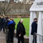 60 ezer új fertőzött 1 nap alatt Nagy-Britanniában, és Londonban mától az omicron variáns a domináns vírustörzs