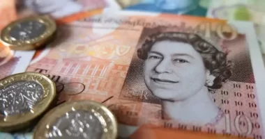 Fontos változás jön a minimálbér kapcsán Nagy-Britanniában, és az is kiderült, kb. mennyire fog emelkedni