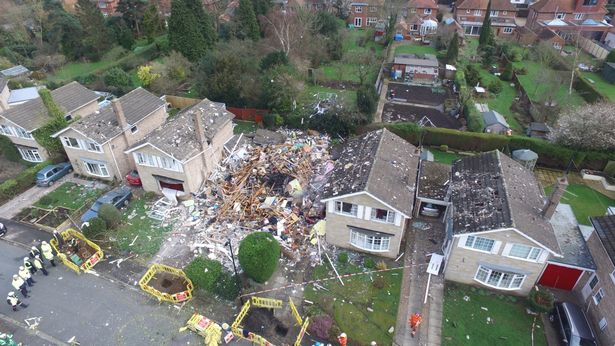 Apró darabokra robbant egy ház Észak-Angliában 2