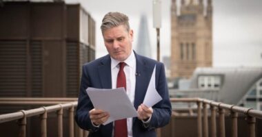 24 órán belül újabb országos „lockdownt” követelnek a brit kormánytól a vírus miatt