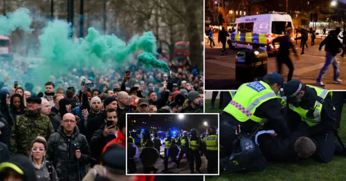 Eldurvult a lockdown ellenes tüntetés Londonban: összecsaptak a rendőrök a tüntetőkkel 1