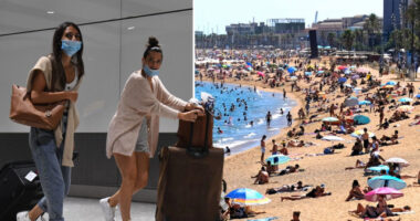 Tegnaptól £5000-os büntetés jár Nagy-Britanniában, ha megfelelő indok nélkül akarjuk elhagyni az országot