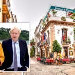 Boris Johnson lelépett Spanyolországba nyaralni az egész Nagy-Britanniát érintő krízis kellős közepén