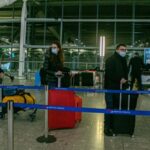 Enyhíteni fogják a karantént Angliában, hogy a külföldiek haza tudjanak repülni karácsonyra