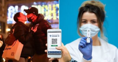 A koronavírus korlátozások alól „mentességet nyújtó igazolás” bevezetését tervezi a brit kormány