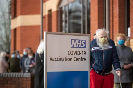 Koronavírus UK: friss adatok és iskolanyitás 1