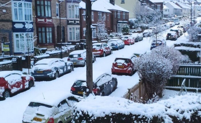 Újabb hatalmas havazás Nagy-Britanniában, borstyán színű figyelmeztetés az ország északi felén