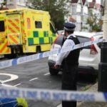 A nyílt utcán vágták le egy fiatal férfi kezét csuklóból Londonban