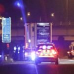 5 embert találtak majdnem halálra fagyva egy hűtőkamionban az M25-ön Angliában