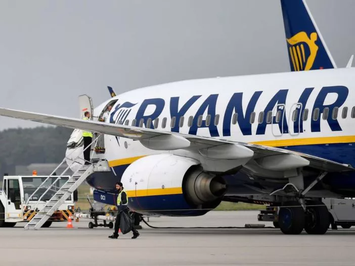 3 országgal arrébb szálltak le és 24 órával később értek célba a Ryanair egyik londoni járatának utasai 1