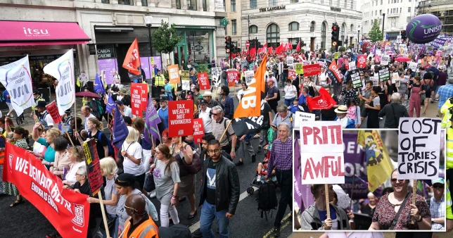 Ezrek vonultak az utcára tüntetni London belvárosában a megélhetési válság miatt 7