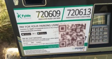 Egy új módszerrel lopnak pénzt az autósoktól Nagy-Britanniában – gyakran pillanatok alatt akár több száz fontot is