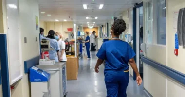 Magányosan, magukra hagyva hal meg egyre több beteg az NHS kórházaiban, akkora a munkaerőhiány 5