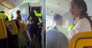Újabb balhé a Ryanair egyik brit járatán: egy 21 éves srác nekiállt dohányozni a repülőn a WC-ben