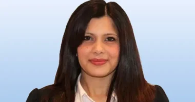 Bekamuzta, hogy napi 28 órát dolgozott egy 70 ezer fontos bónuszért