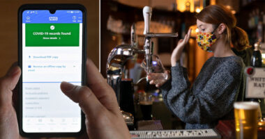 Ősztől mégis szükség lehet az oltási útlevelekre Angliában a pubokban és éttermekben