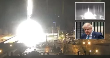 Boris Johnson legfrissebb beszéde, miután az oroszok hajnalban elfoglalták Európa legnagyobb atomerőművét, ahol tűz ütött ki