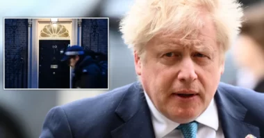 "Boris Johnsonnak távoznia kell, ha büntetést kapott a Lockdown bulik miatt"