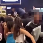 Teljes káosz! Tömegesen rohamozta meg és fosztotta ki az egyik McDonald’s-ot vagy 50 „teljesen megbolondult” tinédzser kölyök Angliában