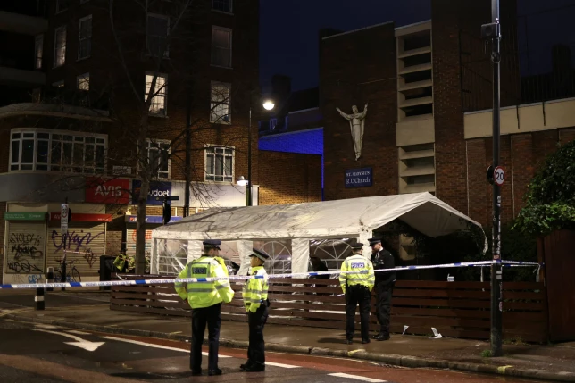 Súlyos lövöldözés London belvárosában: egy 7 éves kislány az életéért küzd és 5 másik ember is megsérült 4
