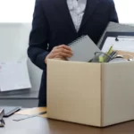 15 000 GBP-t kapott egy nő Nagy-Britanniában, csak mert a munkahelyen „leszbinek” nevezték