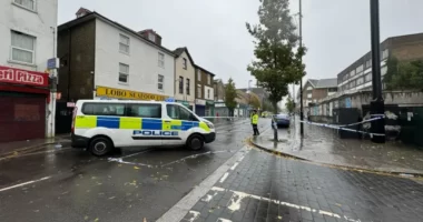 A nyílt utcán erőszakoltak meg egy nőt Londonban