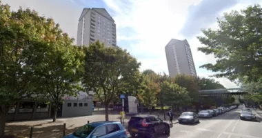 14 éves kislány zuhant ki egy panelház egyik lakásából Londonban „eddig tisztázatlan körülmények közt”