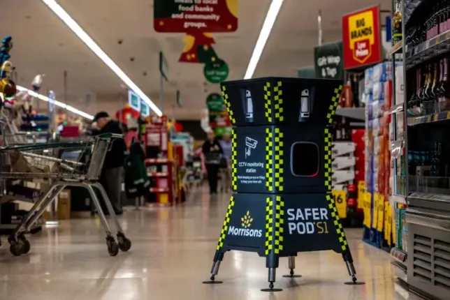 Teljesen új „robotszerű eszközöket” kezdett el bevezetni Nagy-Britannia egyik legnagyobb élelmiszerlánca a bolti lopások ellen 3