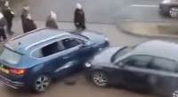 Annyira eldurrant az agya egy nőnek, hogy kocsival hajtott bele az Asda biztonsági őrébe Angliában, Newcastleben 2