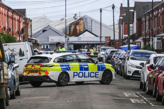 Egy 15 éves fiút és egy 6 gyermekes anyukát is halálra szurkáltak Angliában 6