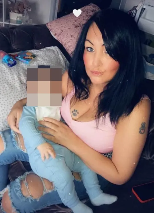Bedrogozva kilógatott egy 4 hónapos csecsemőt a harmadik emeletről egy nő Nagy-Britanniában 4