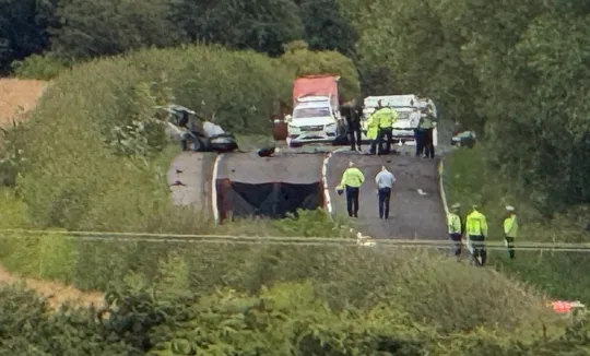 2 rendkívül súlyos autóbaleset 24 órán belül Angliában, amelyben összesen 10-en, köztük több gyerek is életét vesztette 9