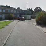 Hajtóvadászatot indított a rendőrség egy férfi ellen, miután 3 tinédzser srácot is meglőttek Dél-Londonban