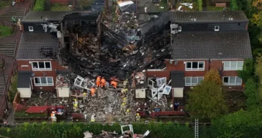 Kiderült, mi okozta a robbanást, ami darabokra szakított egy házat, és elvette egy 7 éves gyermek életét Angliában