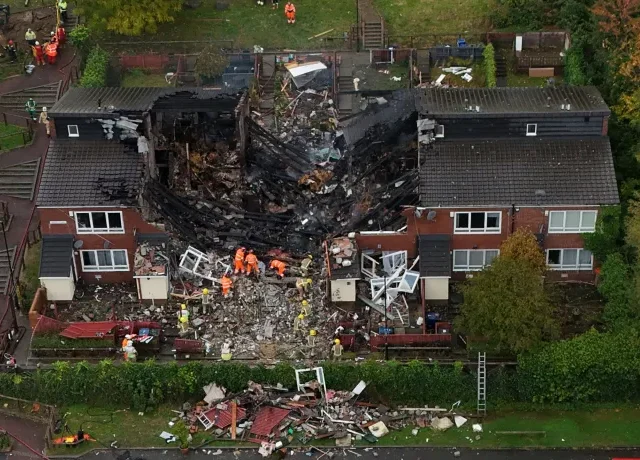 Kiderült, mi okozta a robbanást, ami darabokra szakított egy házat, és elvette egy 7 éves gyermek életét Angliában