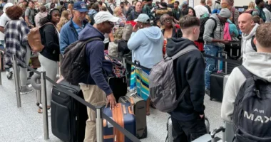 Tömegesen vásárolják a repülőjegyeket a Nagy-Britanniában élők, ugyanis napokon belül áremelés jöhet