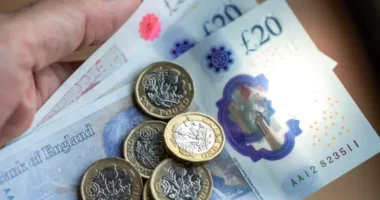 Emberek millióinak utalja el a kormány 2024-ben is a "karácsonyi bónuszt" Nagy-Britanniában: itt van, kiknek és mikor