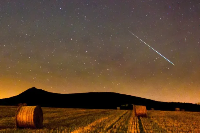 Gyönyörű jelenség, egy színes meteorraj, akár 100-nál is több hullócsillag lesz látható ma Nagy-Britanniából is az ország számos pontján 4