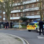 16 éves fiút lőttek le Londonban a nyílt utcán, egy másik fiatalt pedig Wolverhamptonban