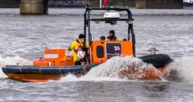 11 éves kislány esett a Temzébe Londonban – Nagyszabású mentőakció indult