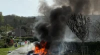 Épületek közé zuhant egy repülőgép Nagy-Britanniában a turisták szeme láttára 2