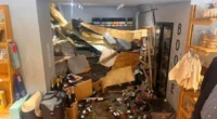 Autóstól érkezett meg egy pékségbe egy idős bácsi Angliában, mert összekeverte a féket a gázpedállal 2