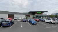 Holtan találtak egy férfit Angliában egy autóban a leicesteri Asda parkolójában