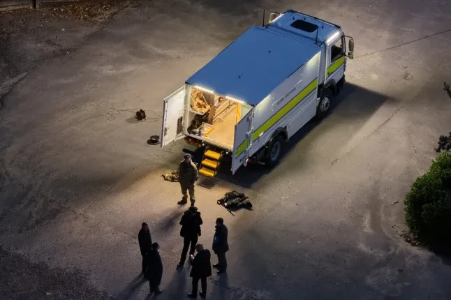 A rendőrök lőttek le egy férfit Angliában - terrorelhárító egységet és a tűzszerészeket is kihívták a helyszínre
