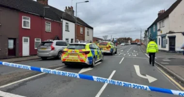 Horrorbaleset Angliában: 4 fiatal meghalt, 150-nel száguldoztak részegen és egy házba csapódtak